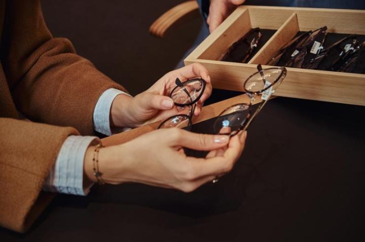 Vente de lentilles de contact, Ifs